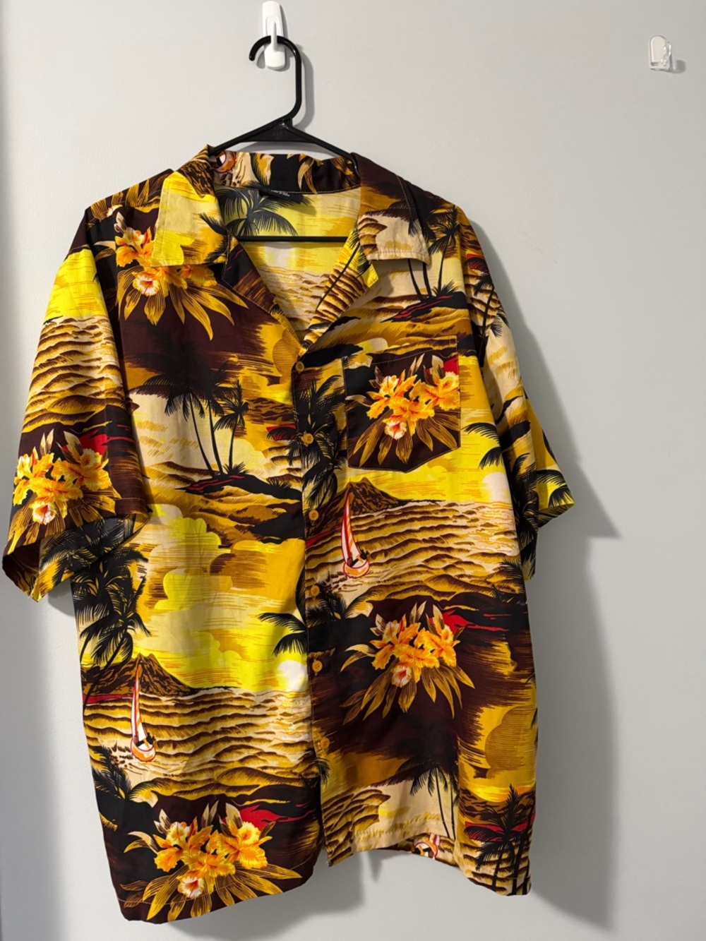 Pacific & Co Tropical Shirt Sailboats Palm Trees Floral Size Large